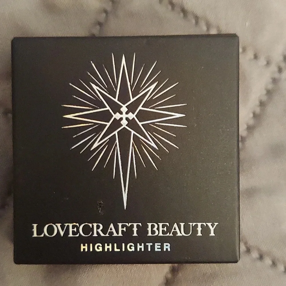 Lovecraft Beauty Highlighter